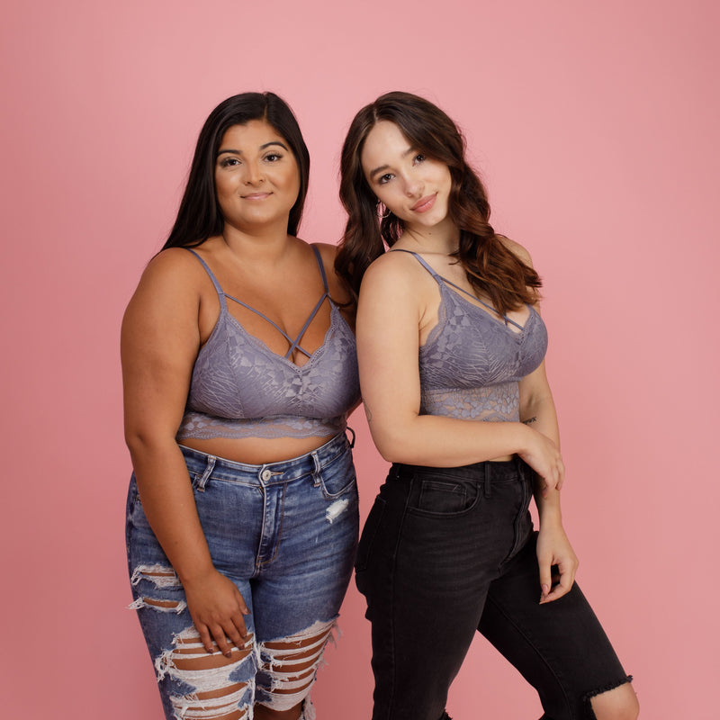 Discover the perfect combination of style and comfort with this lace bralette from JadyK Wholesale. Available in a variety of colors and sizes.